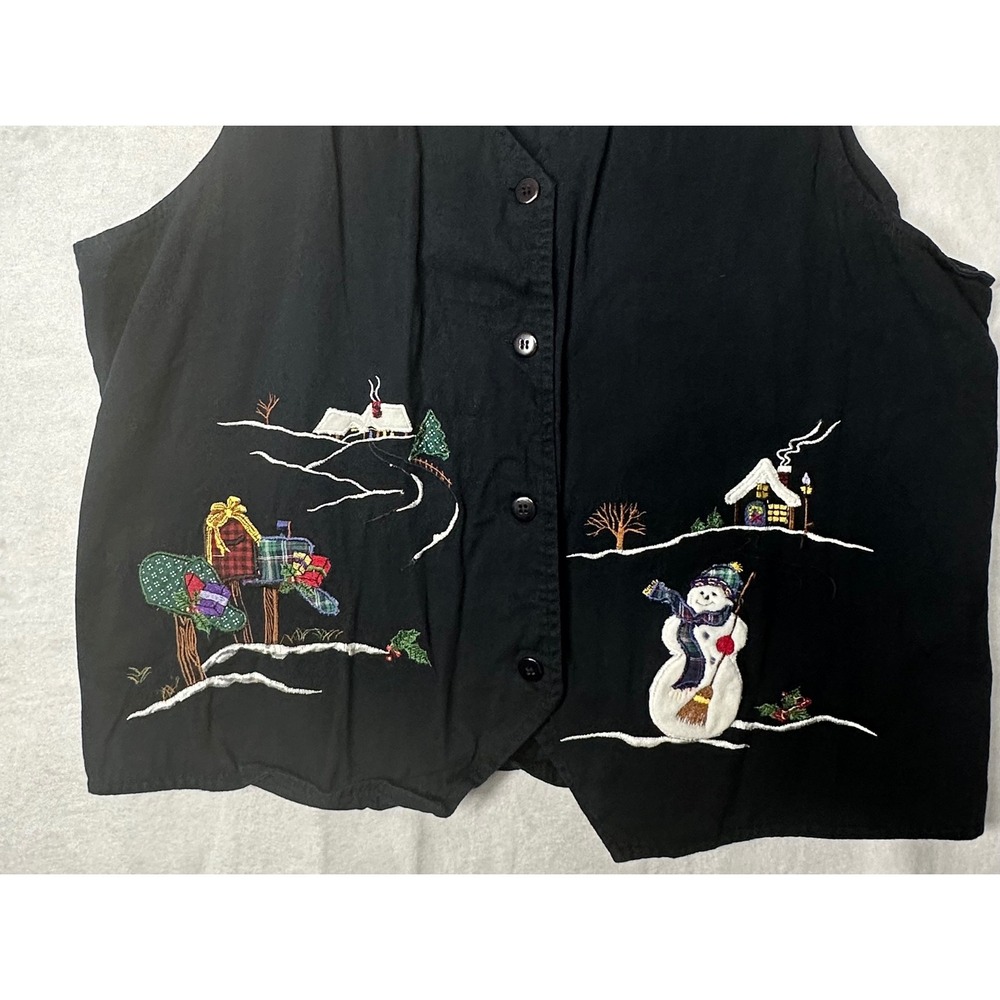 Vintage Black Snowman Mailbox Christmas Embroidered Button Front Vest Women's